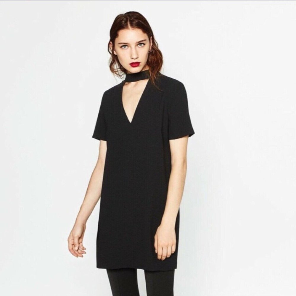 ZARA Woman Black V-neck Cutout Choker Shift Mini Dress. Size XS